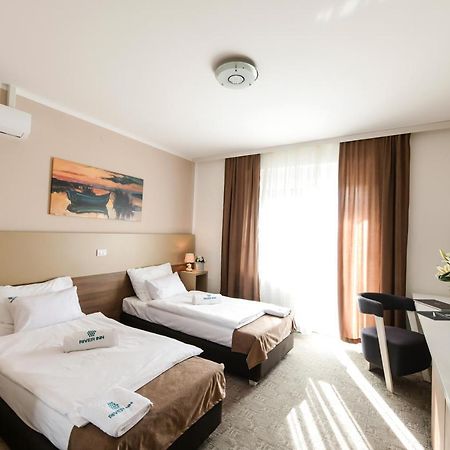 River Inn Stari Banovci Экстерьер фото